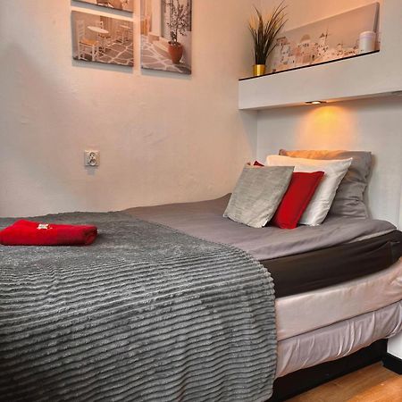 Petit 1 Bed Room Condo Warszawa Center ภายนอก รูปภาพ