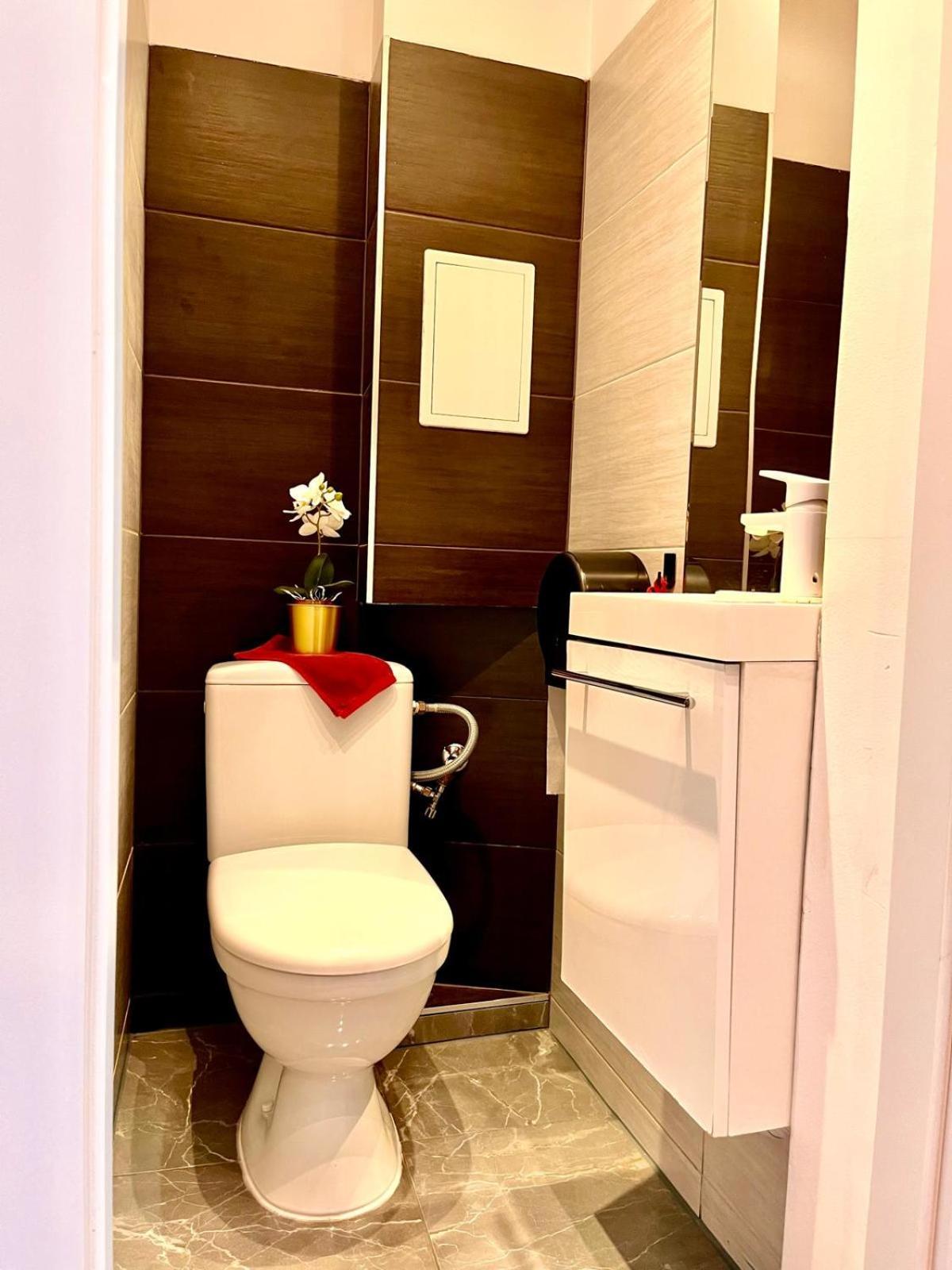 Petit 1 Bed Room Condo Warszawa Center ภายนอก รูปภาพ